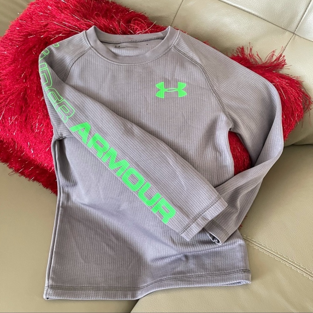 Under Amour grey & Fluorescent green l/s shirt